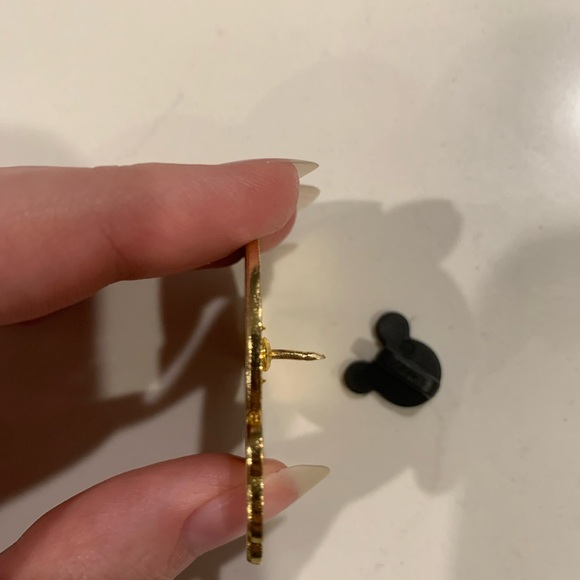 Glow in the Dark Ghosts - Donald Duck ONLY - Disney Pin - Picture 5 of 5